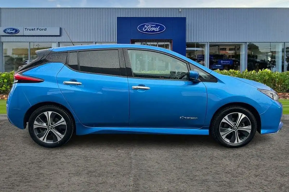 2021-nissan-leaf-e-e-tekna-spare-wheel-big-2