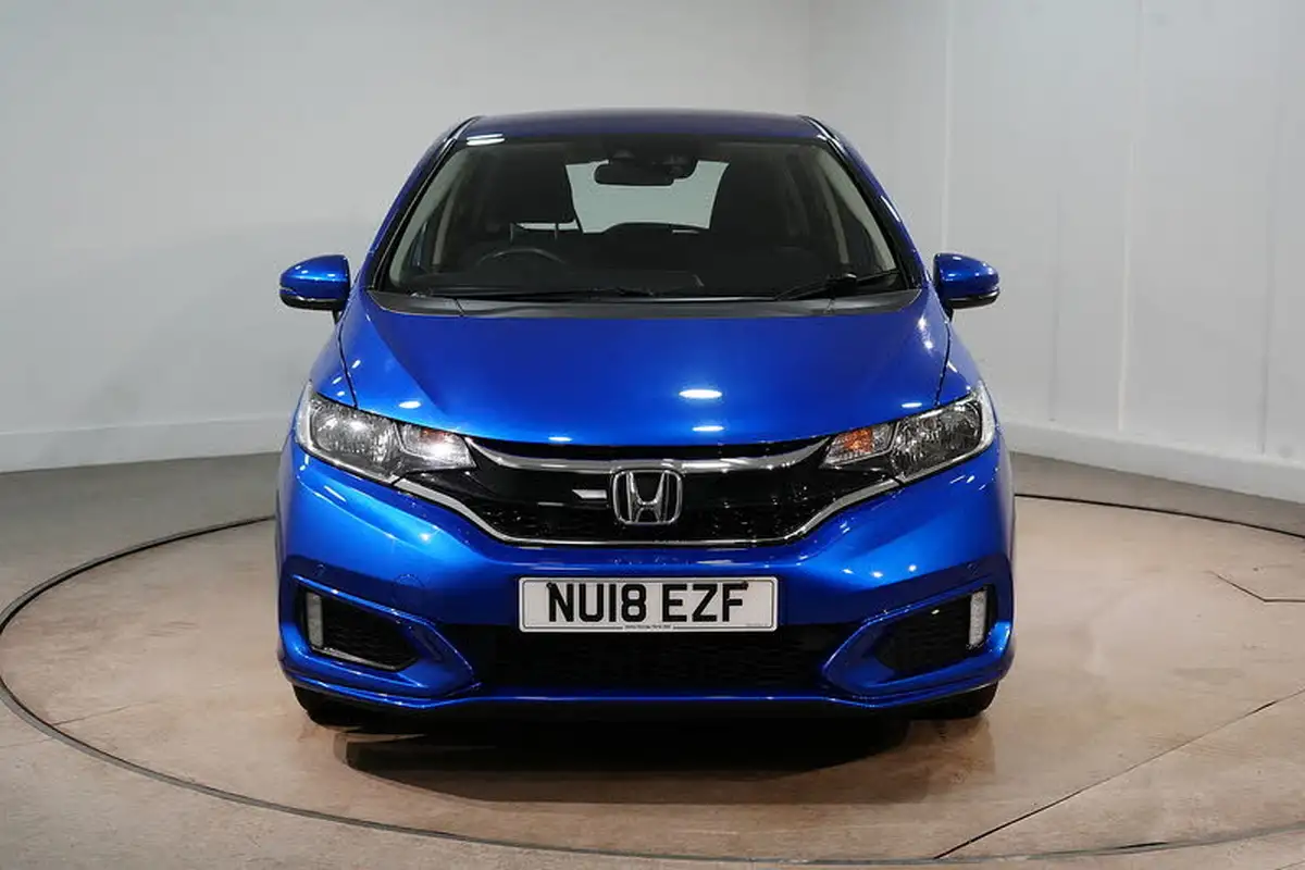 2018-honda-jazz-13-i-vtec-se-big-2