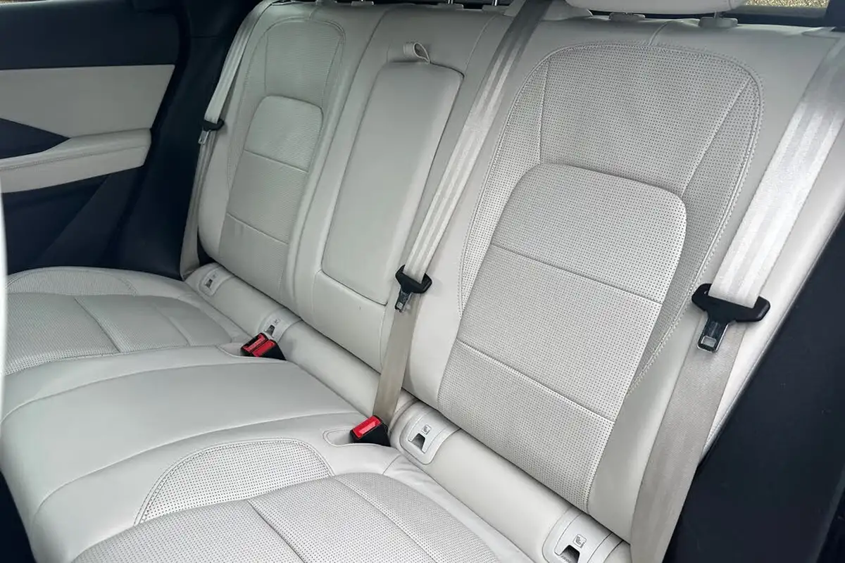 2019-jaguar-e-pace-20-i4d-r-dynamic-hse-180ps-big-21