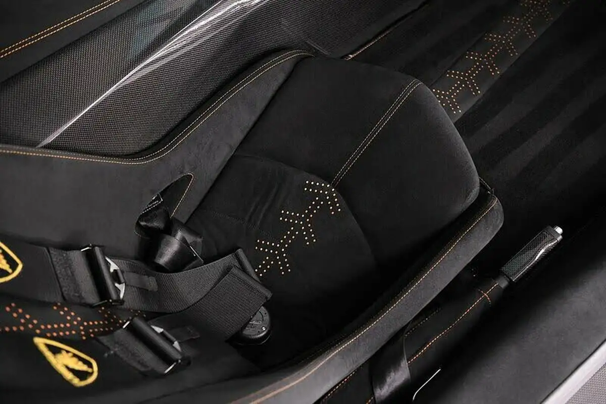 2009-lamborghini-murcielago-62-big-9