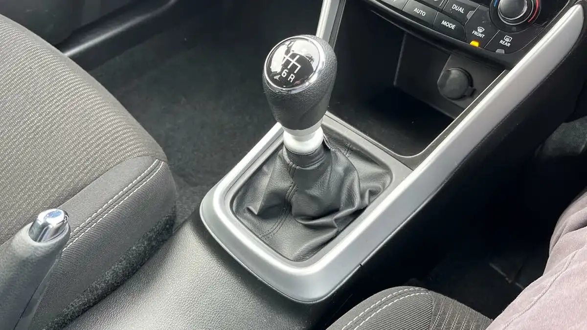 2021-suzuki-s-cross-14-boosterjet-sz-t-big-36