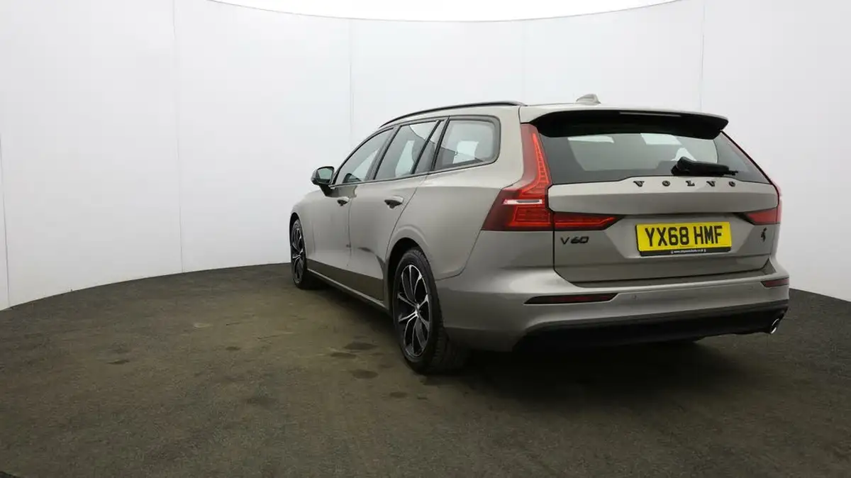 2018-volvo-v60-20td-d3-momentum-geartronic-big-25