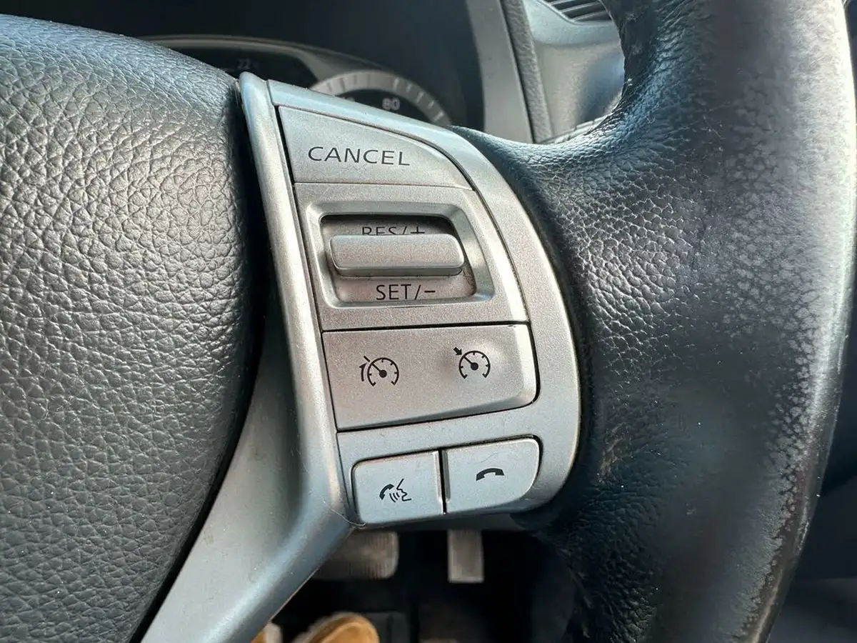 2019-nissan-navara-23dci-tekna-auto-big-35
