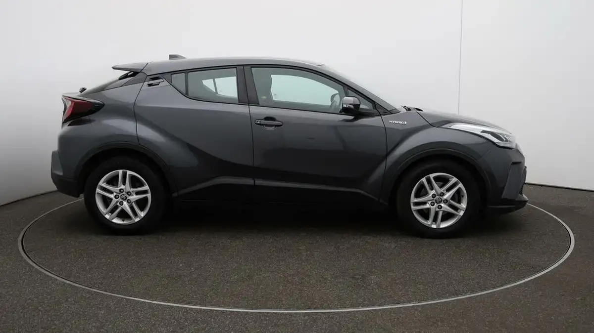 2021-toyota-c-hr-18-vvt-i-icon-big-41