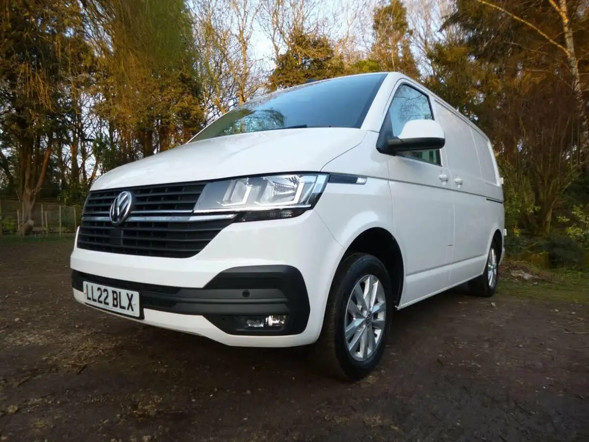 2022-volkswagen-transporter-20tdi-t28-highline-bmt-swb-110pseu6d-big-10