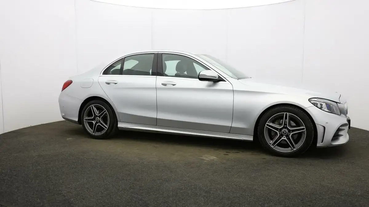 2018-mercedes-benz-c-class-20d-c220d-amg-line-premiumss-saloon-4d-big-40