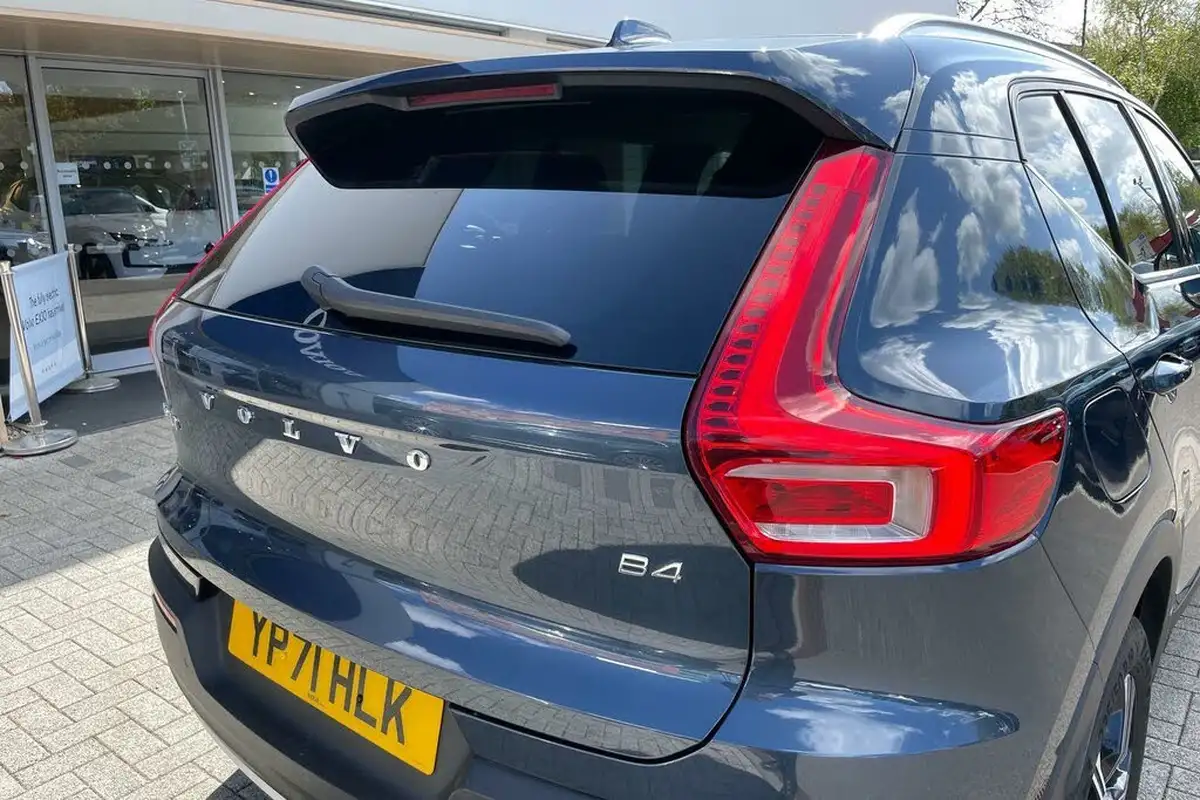 2021-volvo-xc40-20-b4-inscription-pro-194bhp-auto-big-14