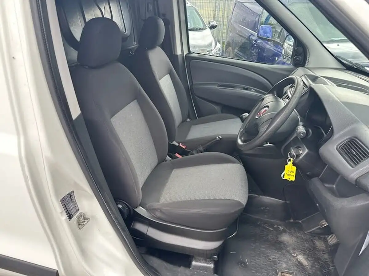 2015-fiat-doblo-cargo-13td-v-l1-panel-van-big-18