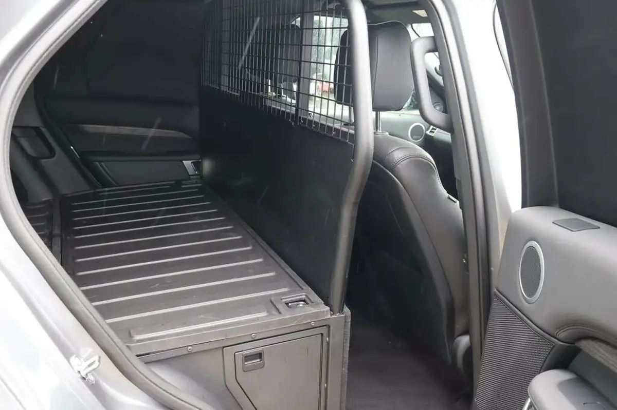 2020-land-rover-discovery-30td6-hse-big-11