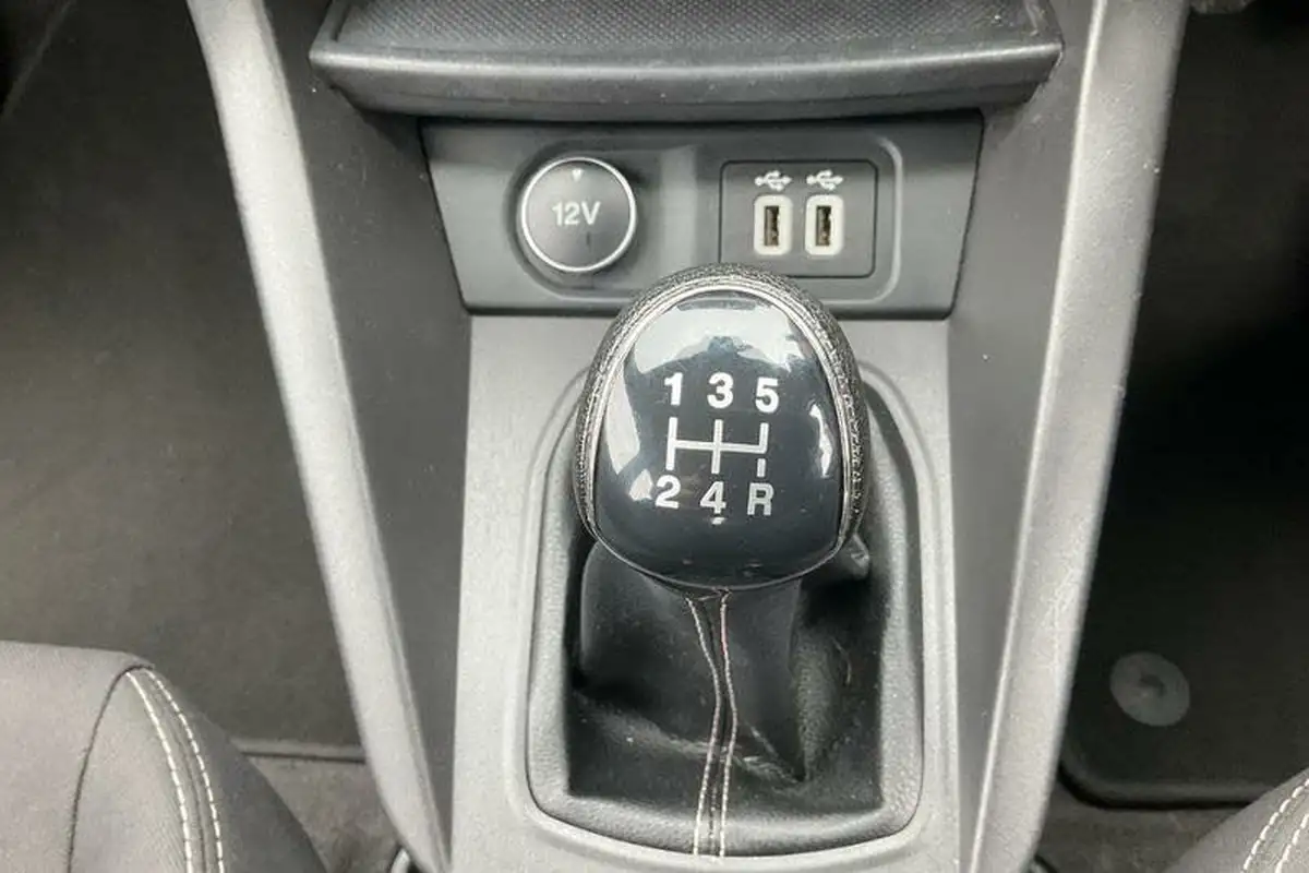 2019-ford-ka-12-ti-vct-zetec-70ps-big-26