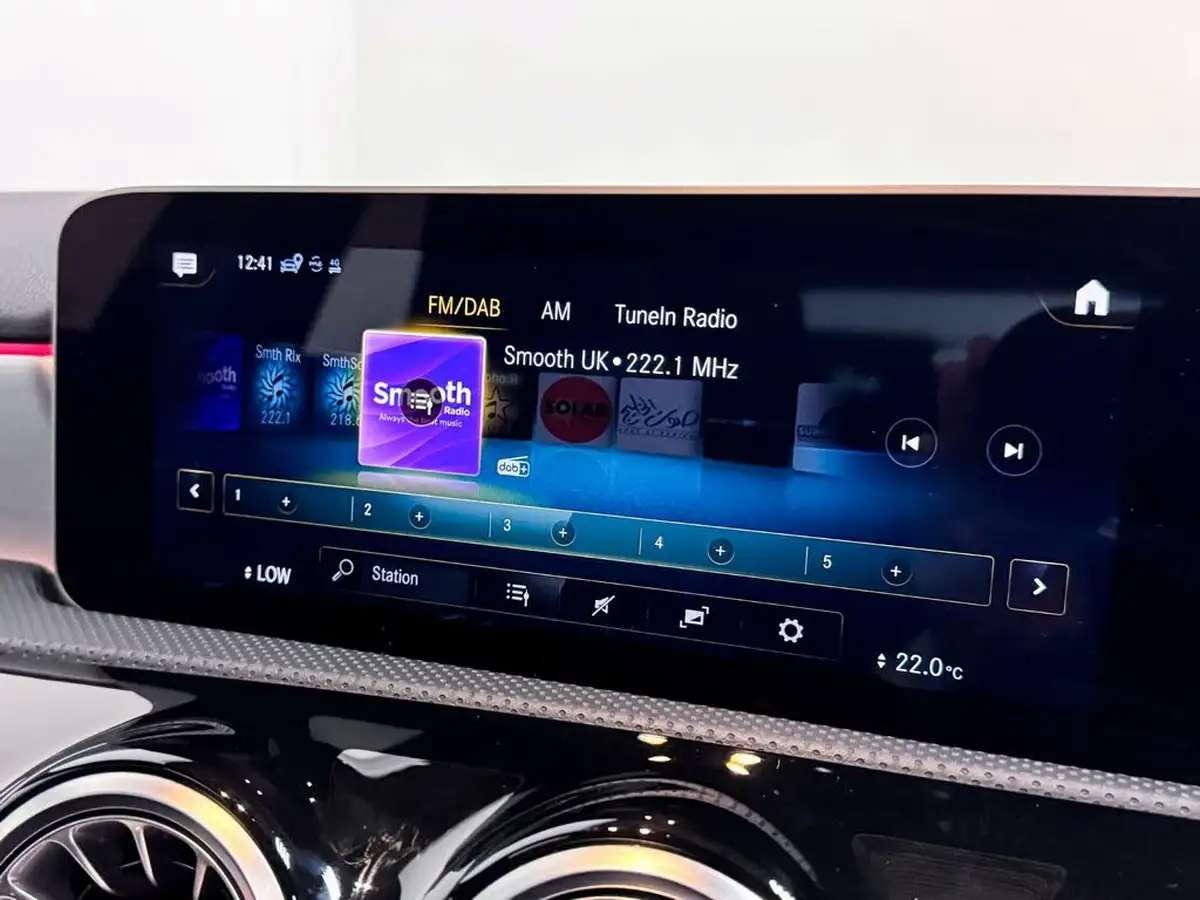 2019-mercedes-benz-a-class-13-a200-amg-line-premium-plus-hatchback-5d-7g-dct-big-34