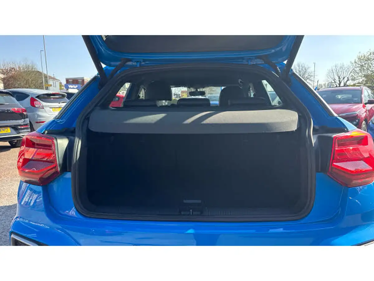 2021-audi-q2-15-35-tfsi-s-line-tronic-big-3