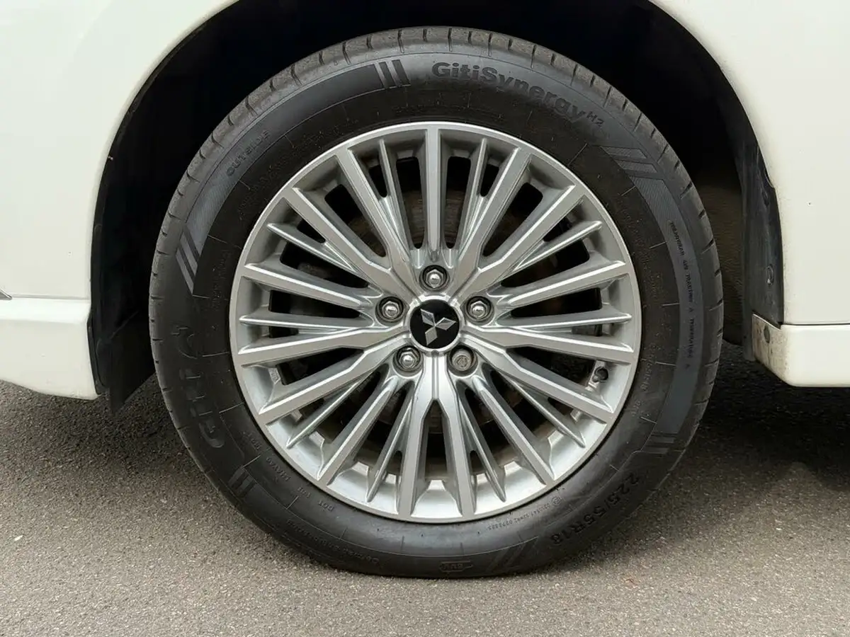 2019-mitsubishi-outlander-24-4h-phev-big-47