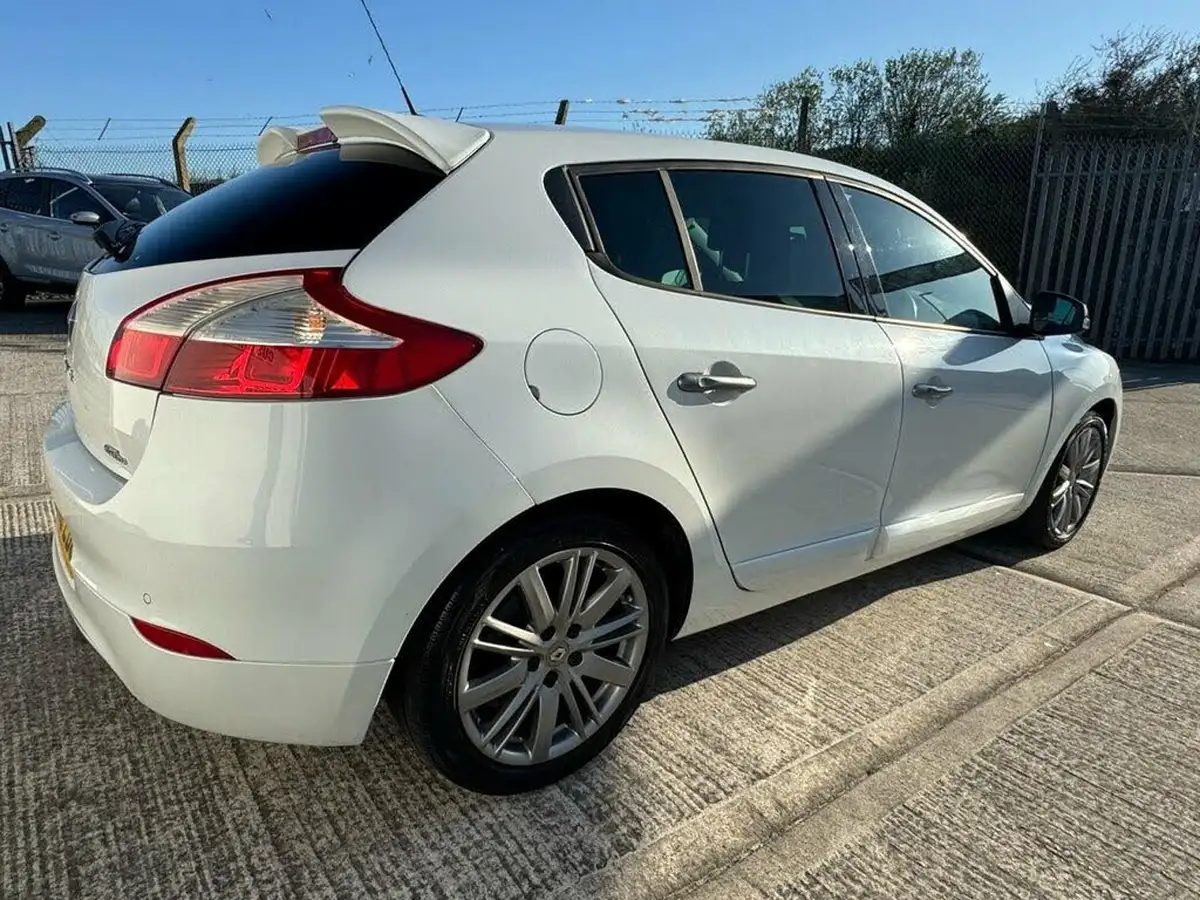 2012-renault-megane-15dci-gt-line-tomtom-hatchback-5d-big-8