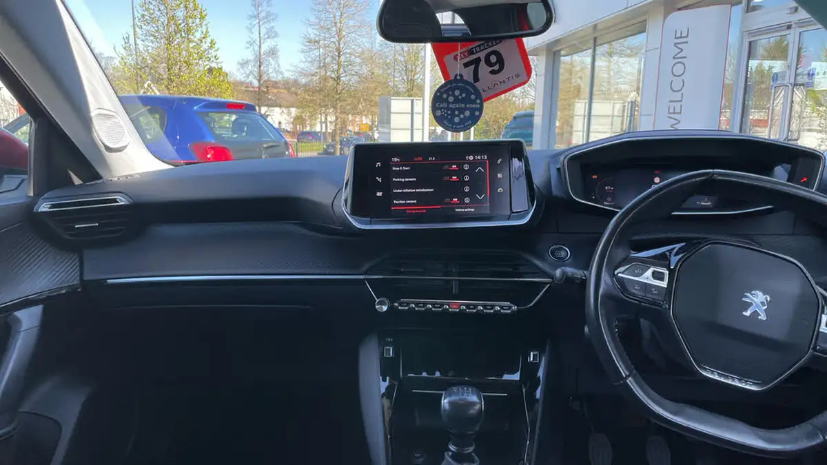 2021-peugeot-2008-suv-12-puretech-allure-premium-100bhp-big-9