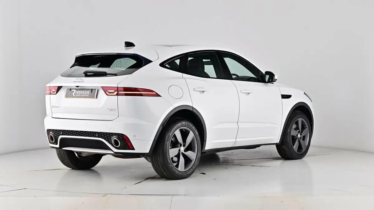 2020-jaguar-e-pace-20-i4d-chequered-flag-180ps-big-75