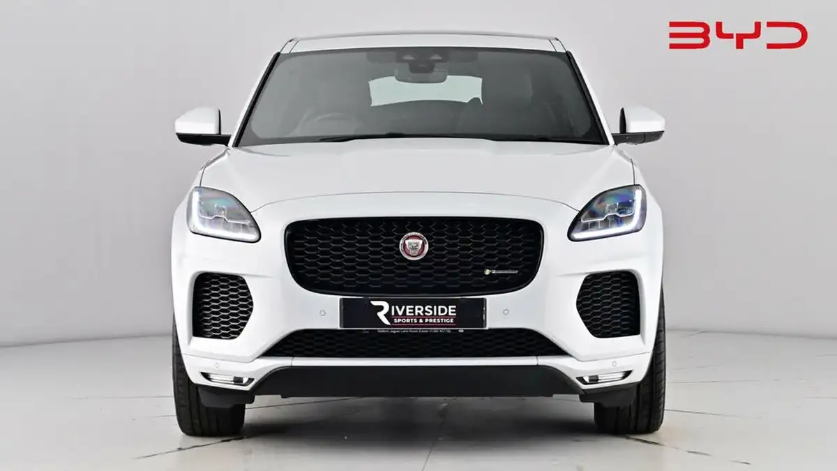 2020-jaguar-e-pace-20-i4d-chequered-flag-180ps-big-3