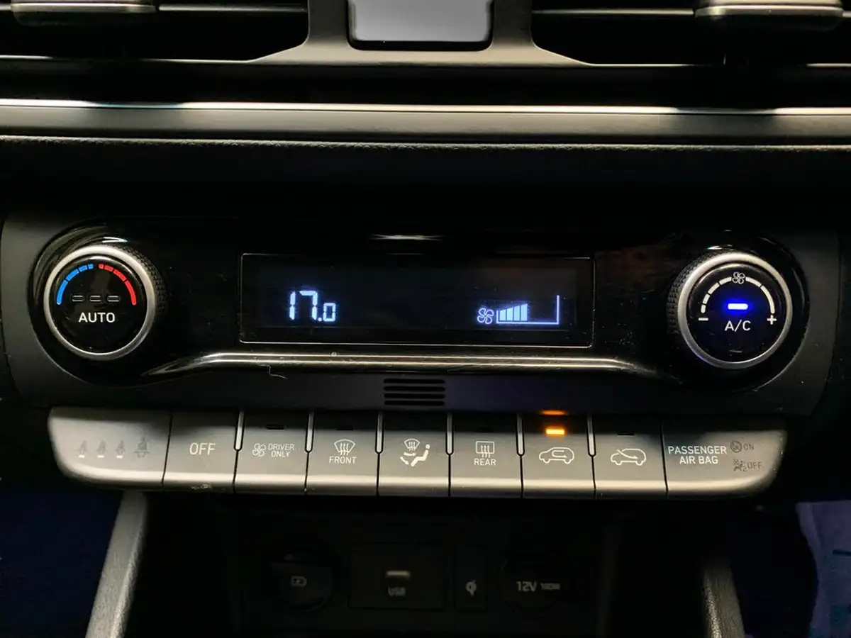 2021-hyundai-kona-16-gdi-premium-hybrid-big-21