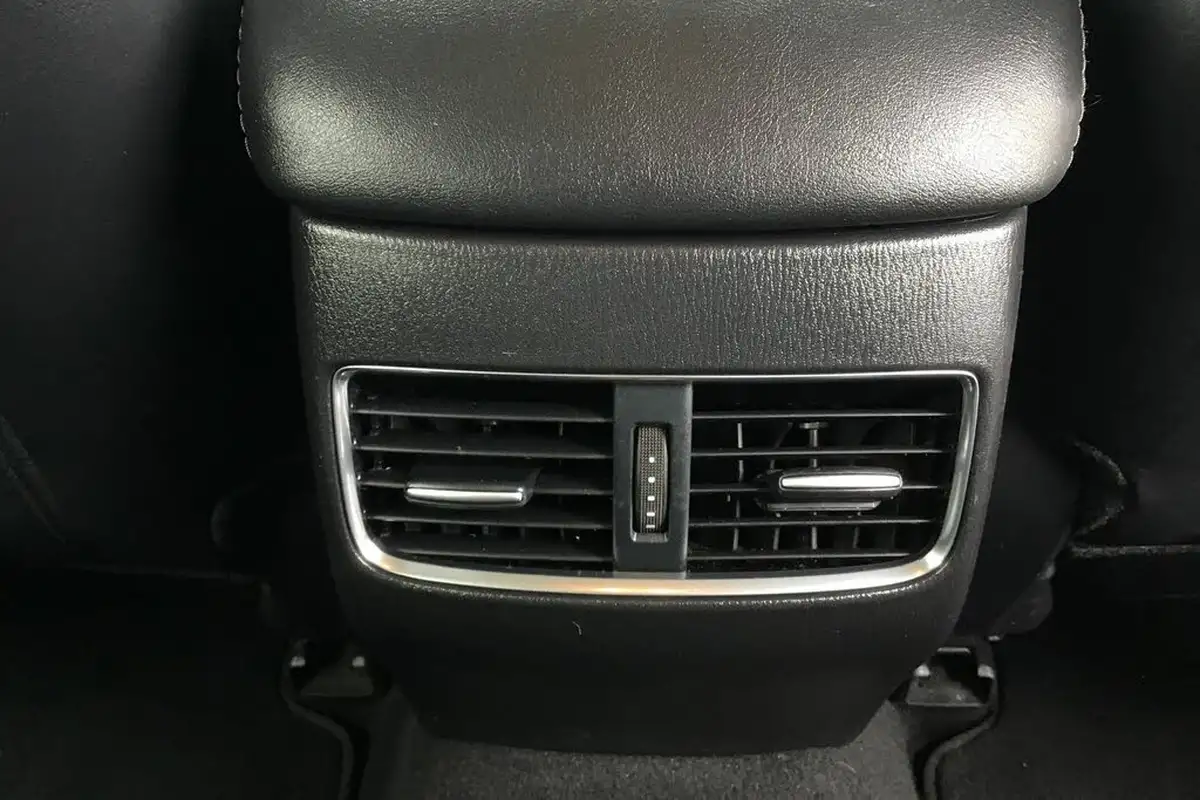 2021-mazda-mazda6-20-skyactiv-g-sport-tourer-5d-big-30