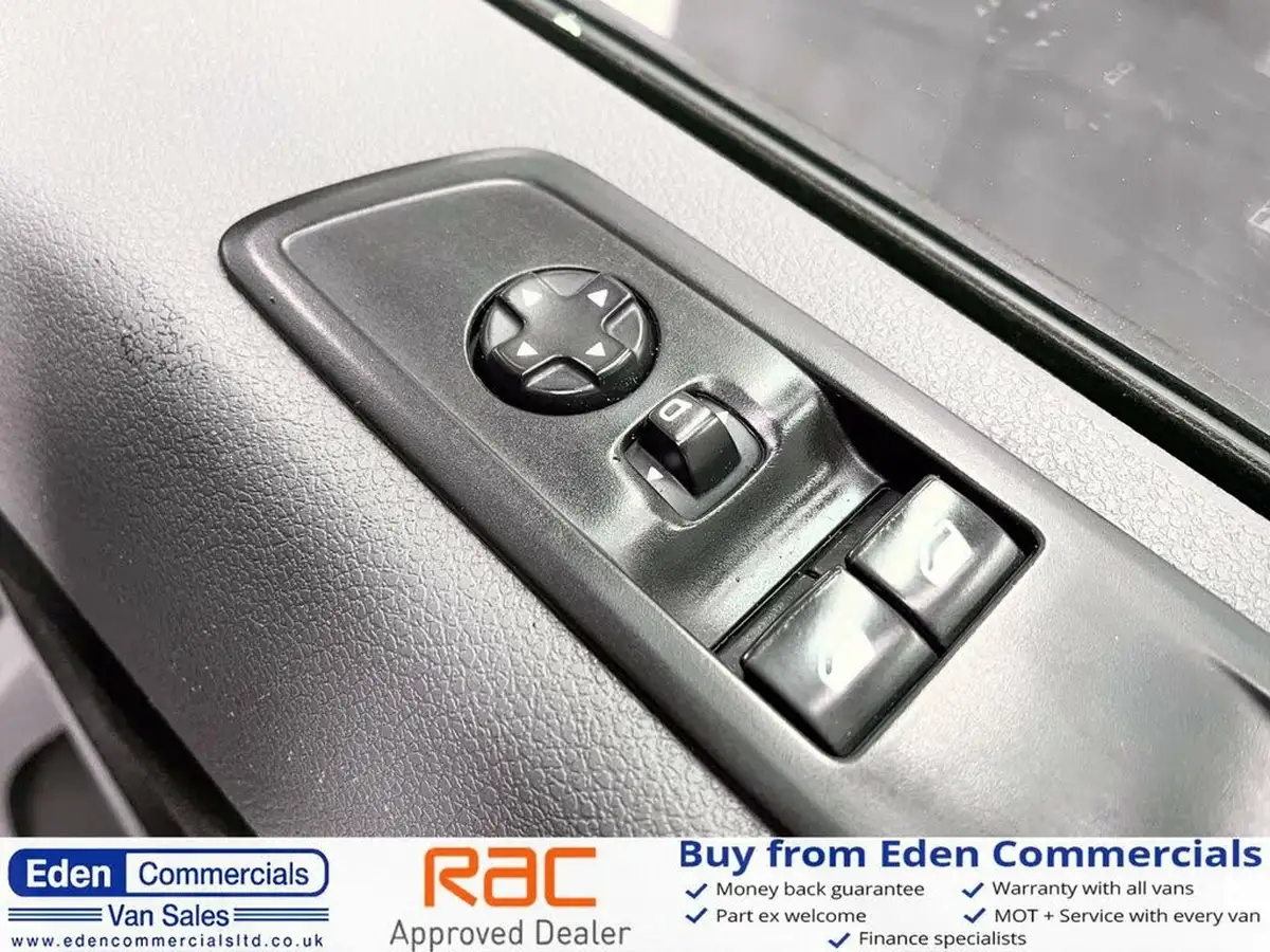 2022-vauxhall-vivaro-15td-2900-l2h1-sportive-big-12