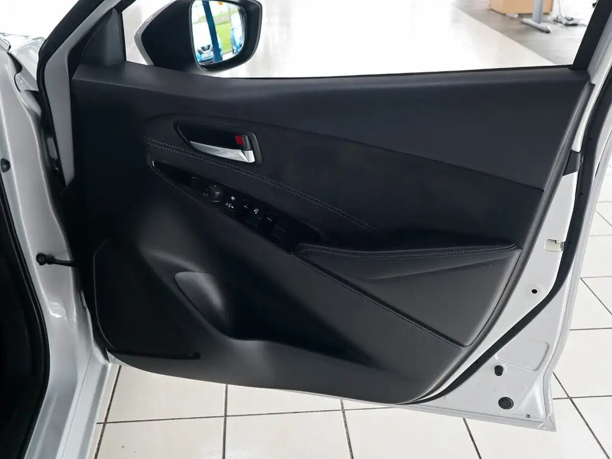 2022-mazda-mazda2-15-skyactiv-g-gt-sport-big-19