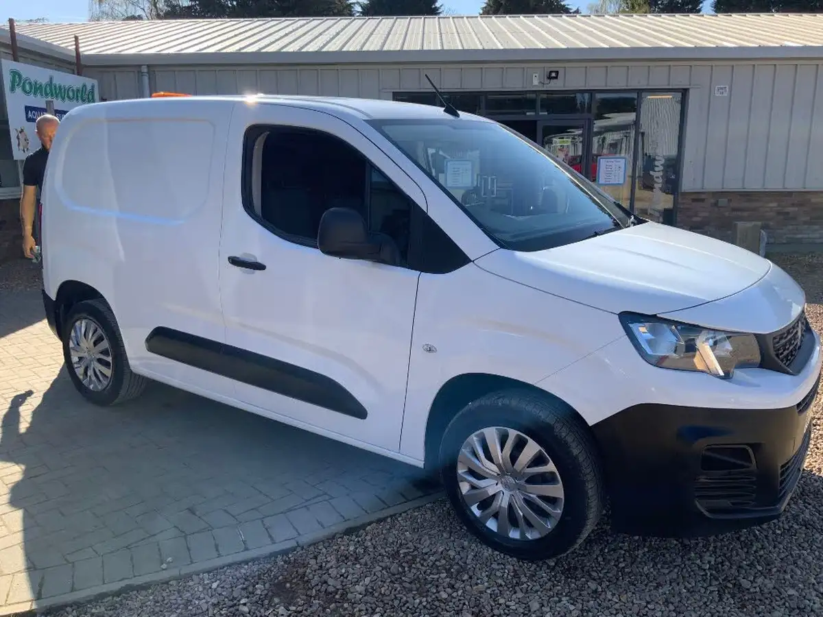 2021-peugeot-partner-15-bluehdi-1000-professional-100ps-eu6dt-panel-big-1