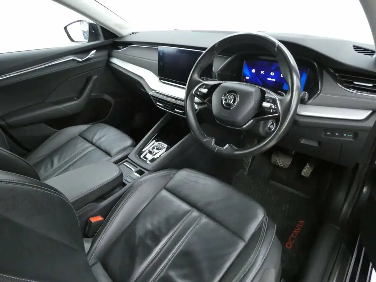 2021-skoda-octavia-big-7