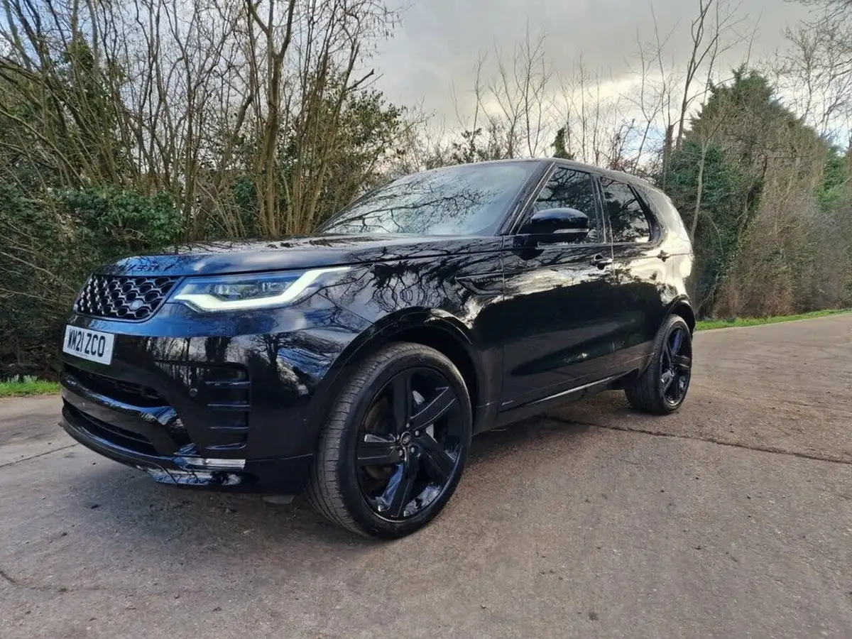 2021-land-rover-discovery-30-d300-r-dynamic-hse-big-17