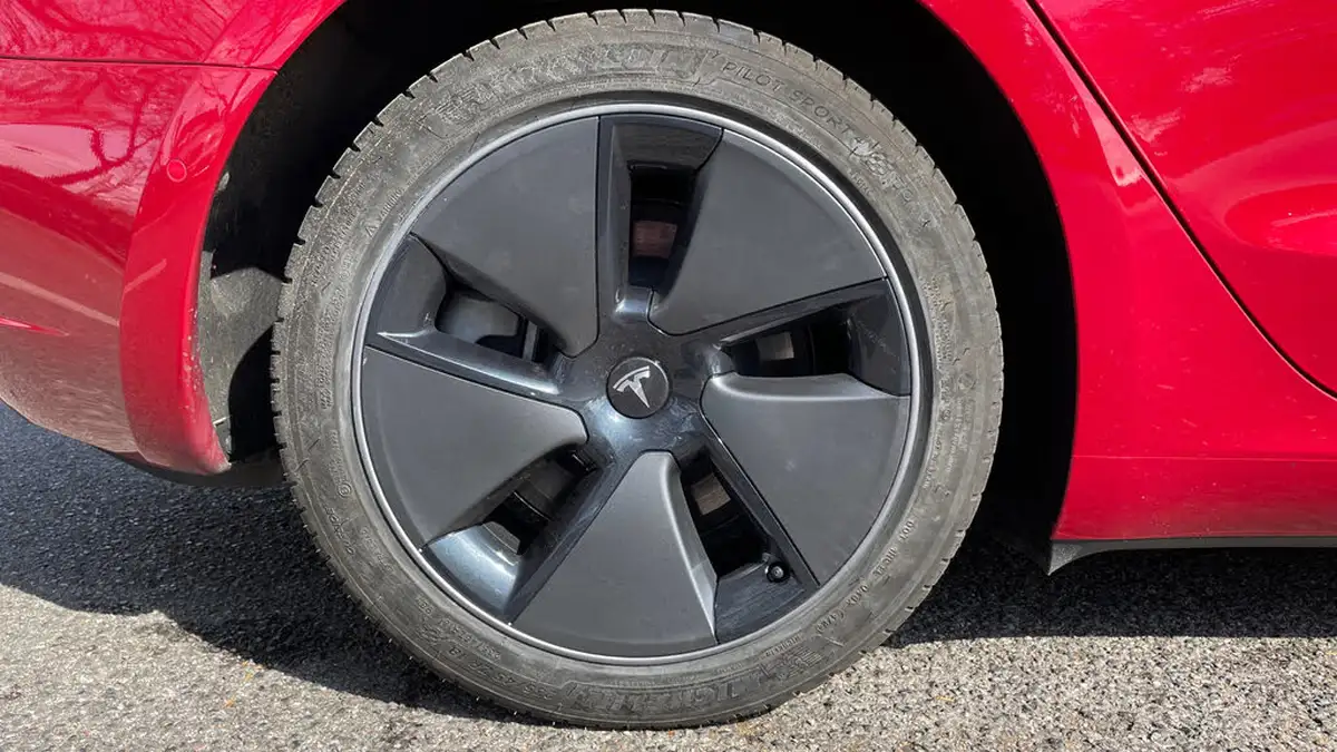 2021-tesla-model-3-e-standard-plus-big-18