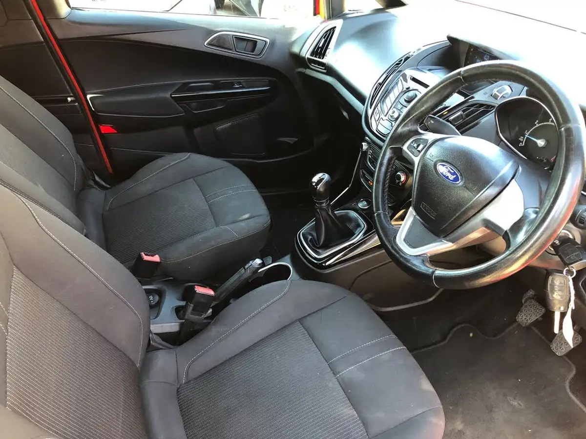 2013-ford-b-max-14-zetec-big-7