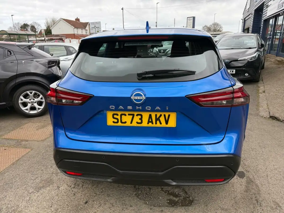 2023-nissan-qashqai-13-dig-t-acenta-premium-140ps-big-9