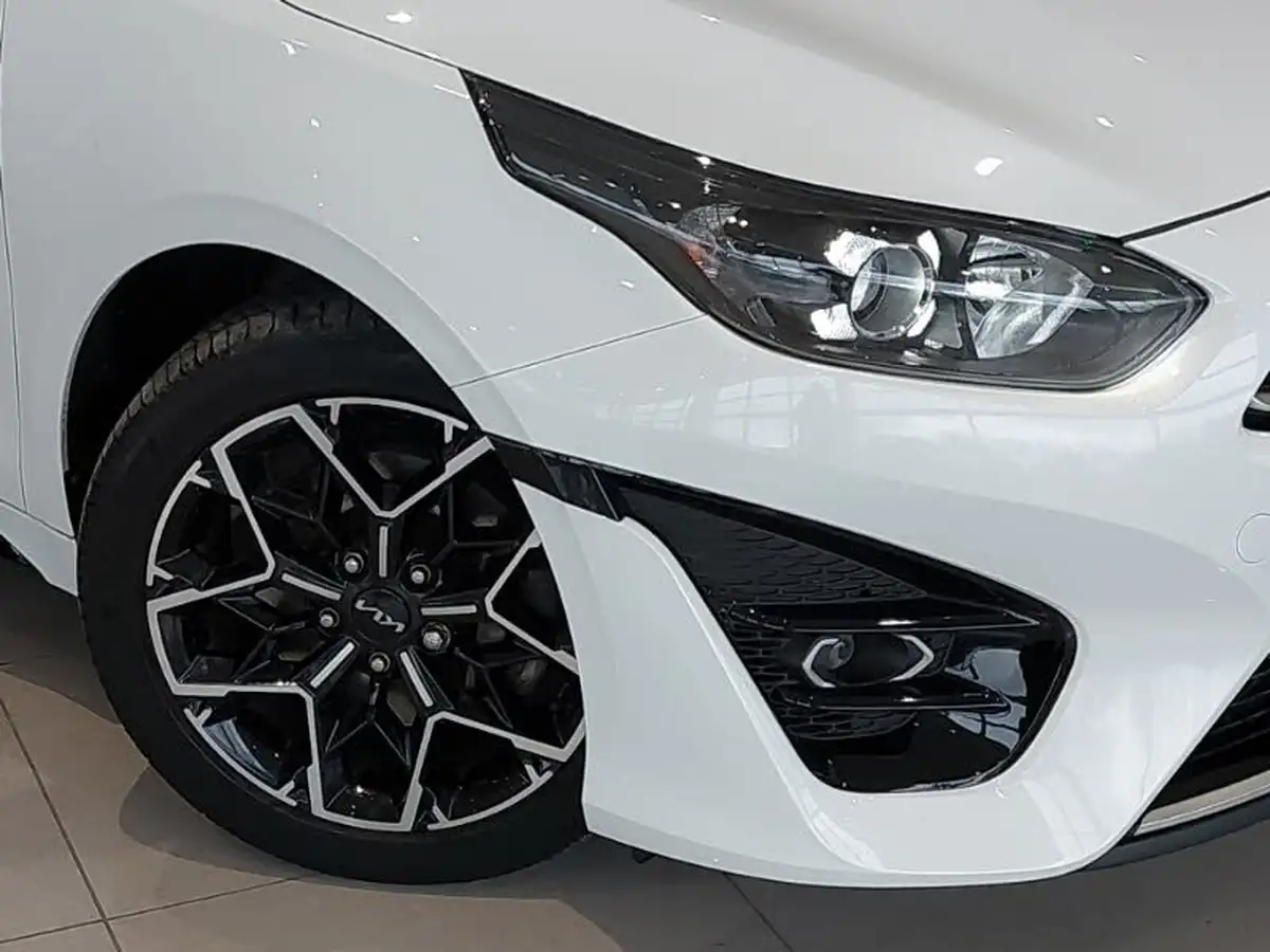 2022-kia-pro-ceed-15-t-gdi-gt-line-big-8