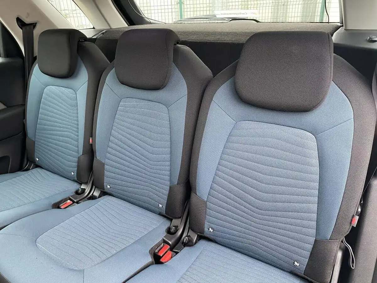2016-citroen-c4-picasso-12-puretech-feel-big-27
