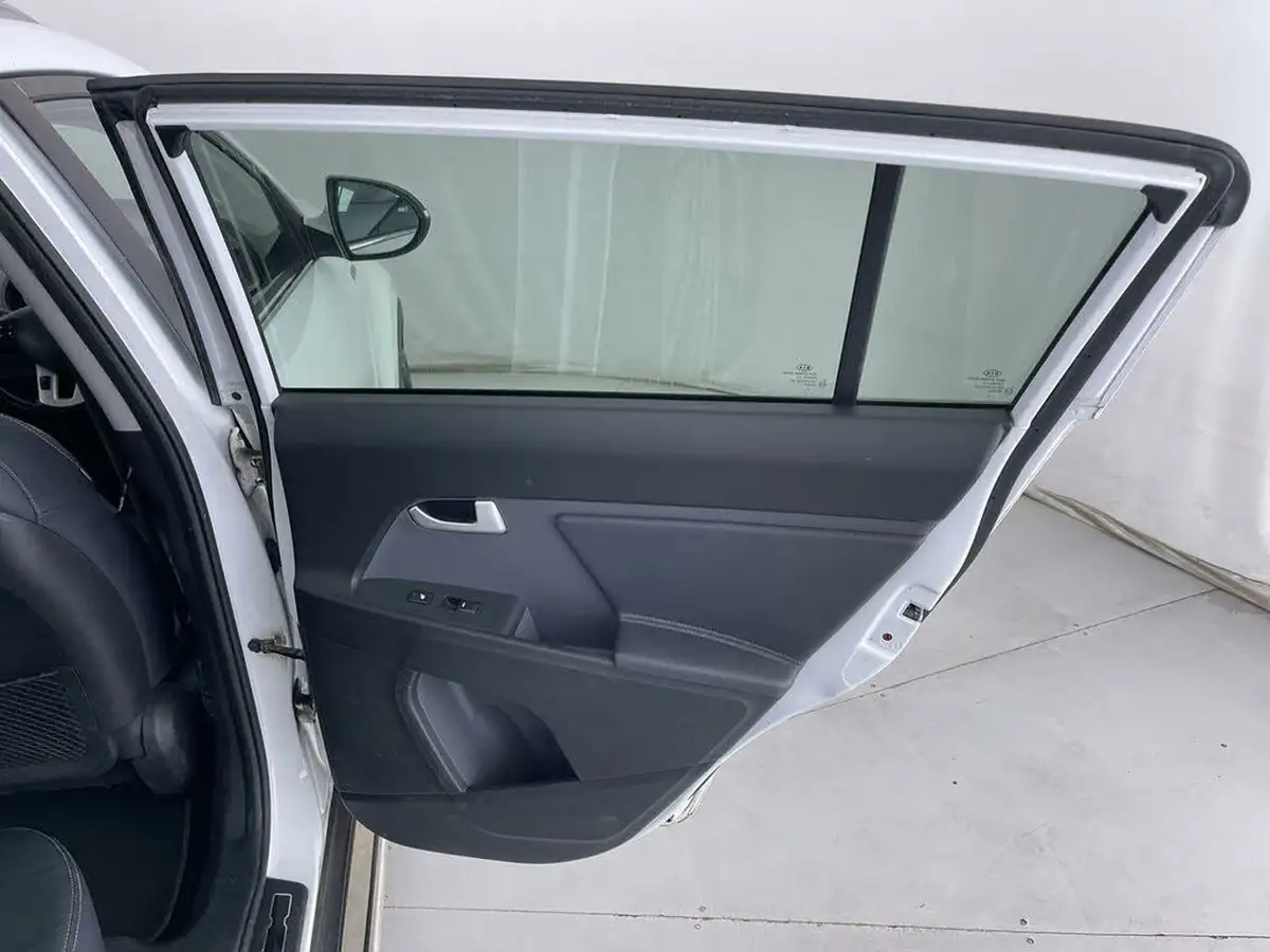 2014-kia-sportage-20td-kx-4-big-16
