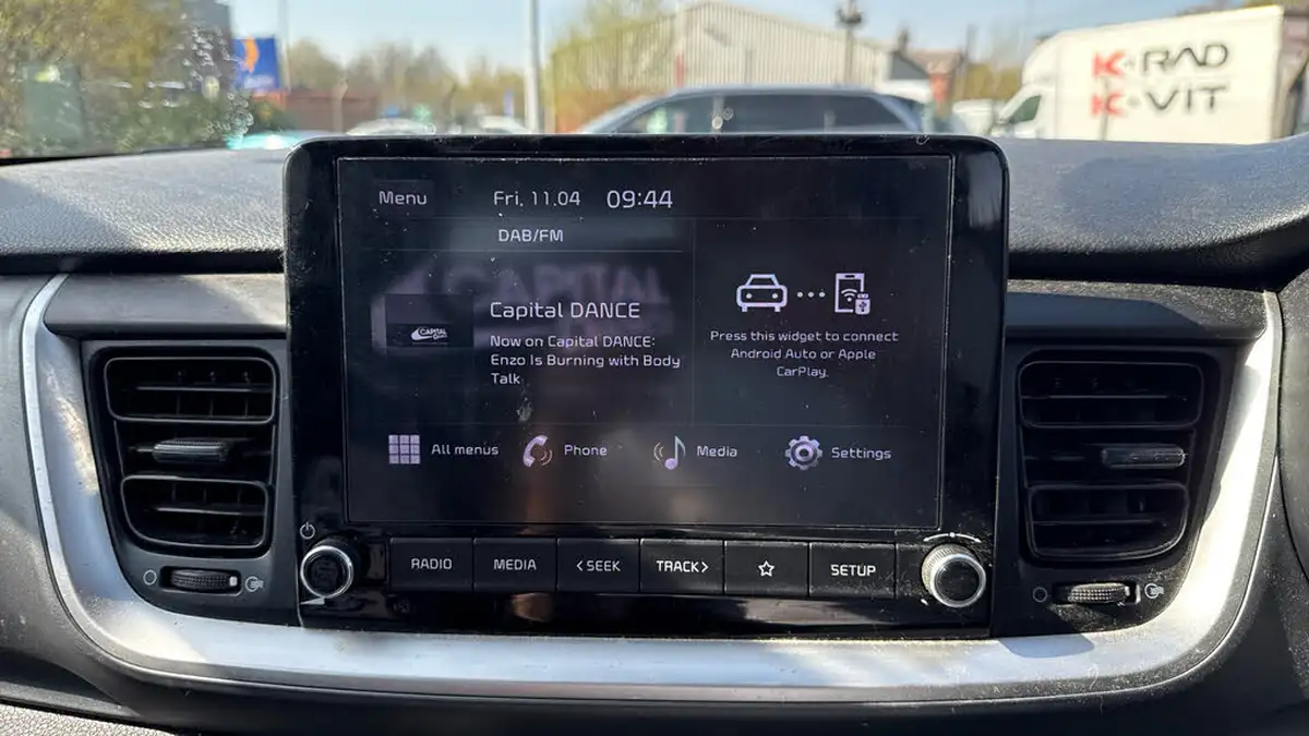 2022-kia-stonic-10-t-gdi-2-big-11