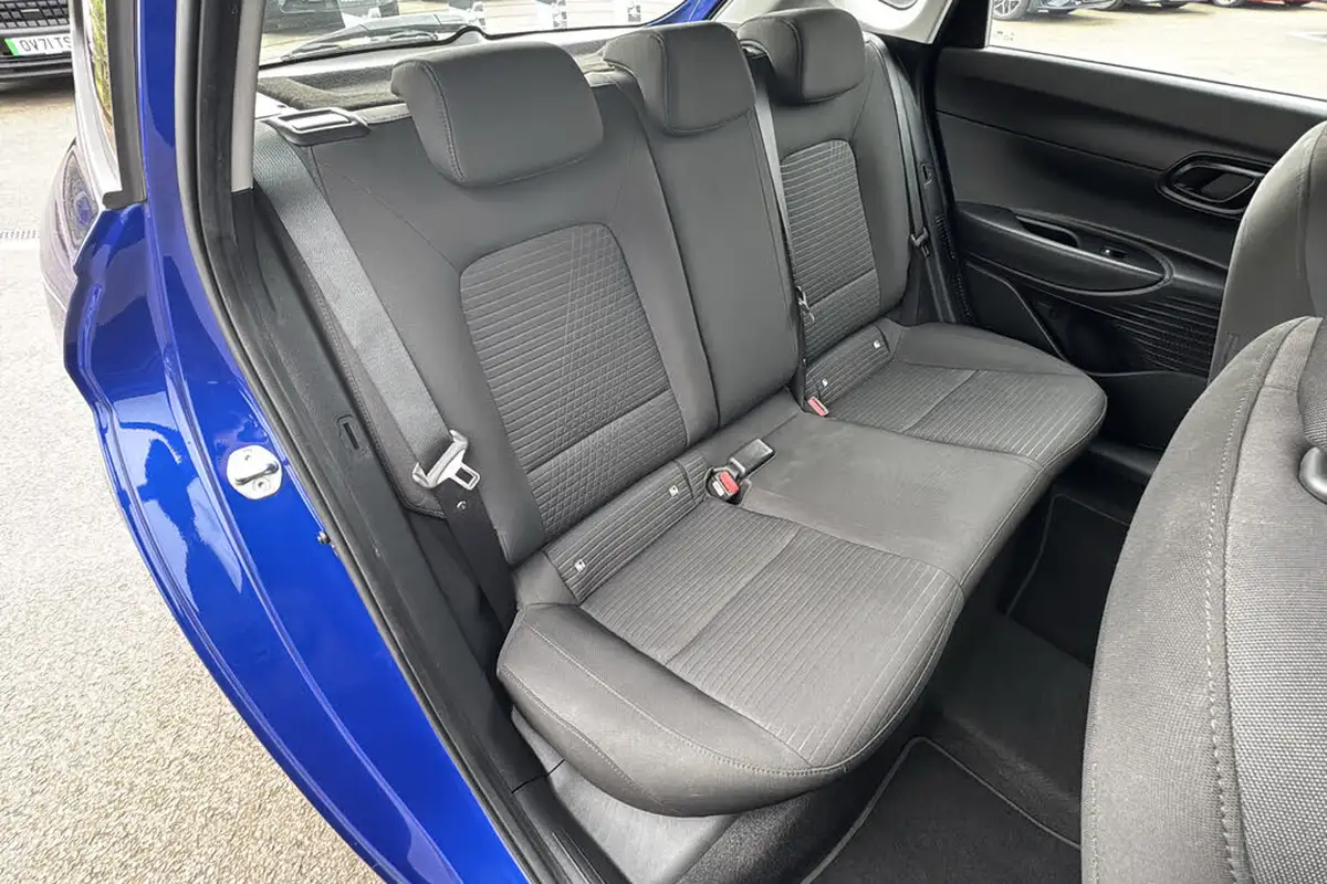 2021-hyundai-i20-10-t-gdi-se-connect-eclutch-imt-big-10