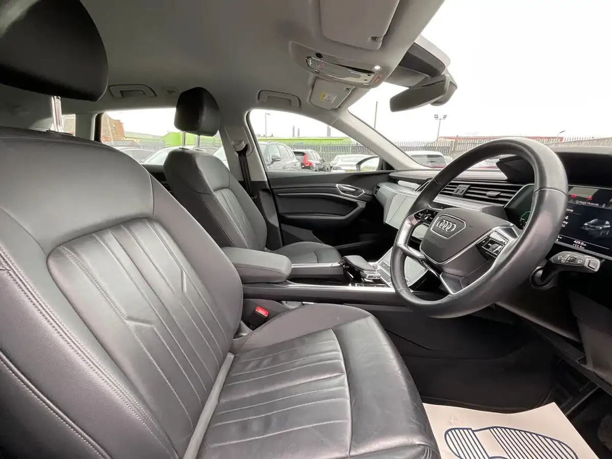 2022-audi-e-tron-55e-technik-station-wagon-big-5
