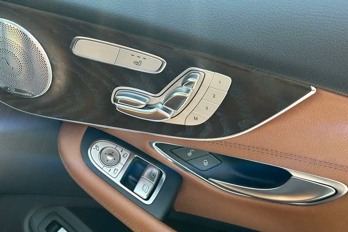 2018-mercedes-benz-c-class-21d-c250d-amg-line-premium-plusss-coupe-2d-big-17
