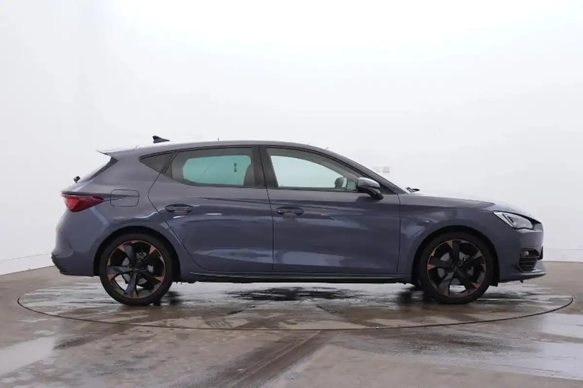 2024-cupra-leon-nf-15-etsi-v1-design-edition-hatchback-big-2