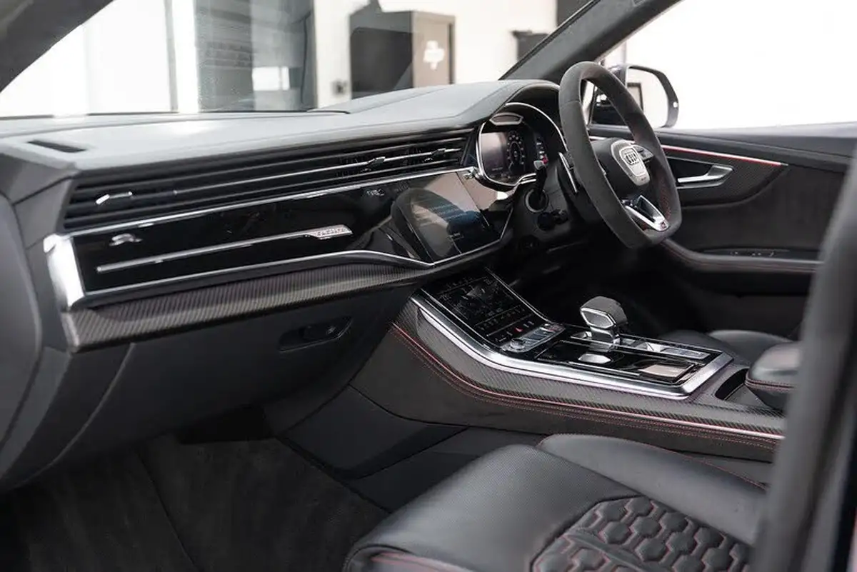 2020-audi-rs-q8-40-tfsi-carbon-black-big-10
