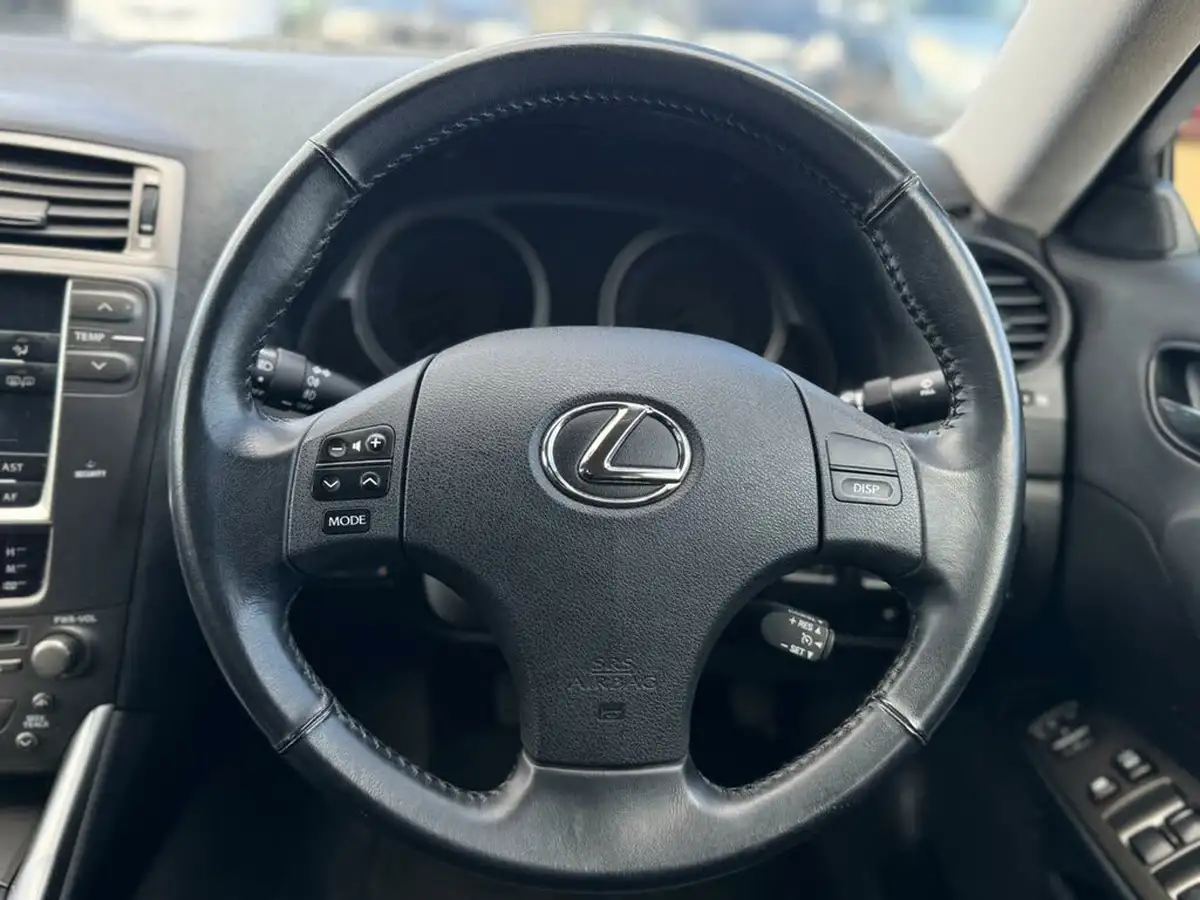 2008-lexus-is-250-25-big-35