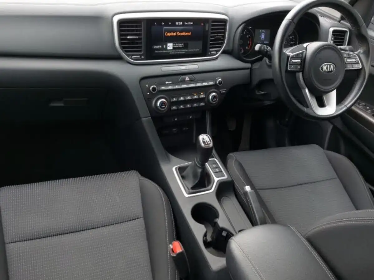 2021-kia-sportage-16-gdi-2-big-16