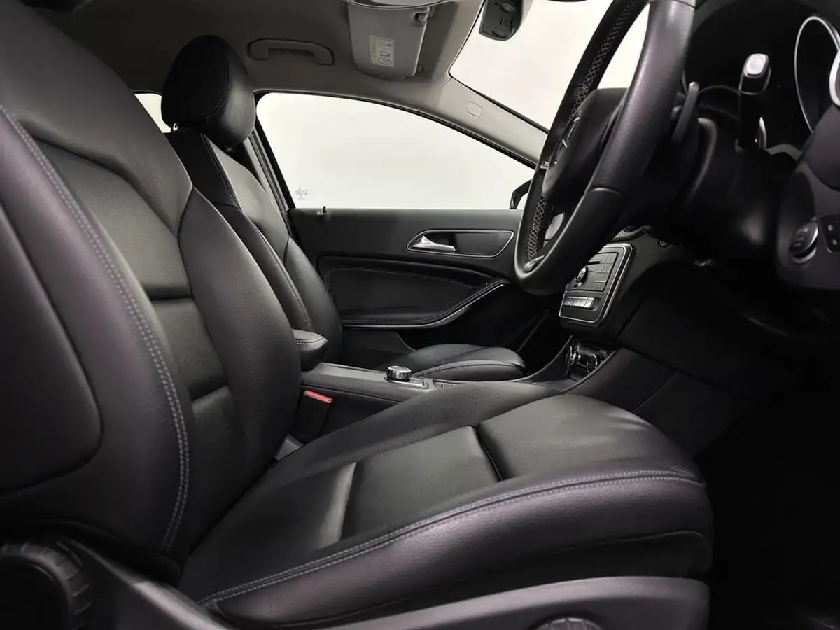 2017-mercedes-benz-gla-class-21d-gla-200d-sport-ss-7g-dct-big-29