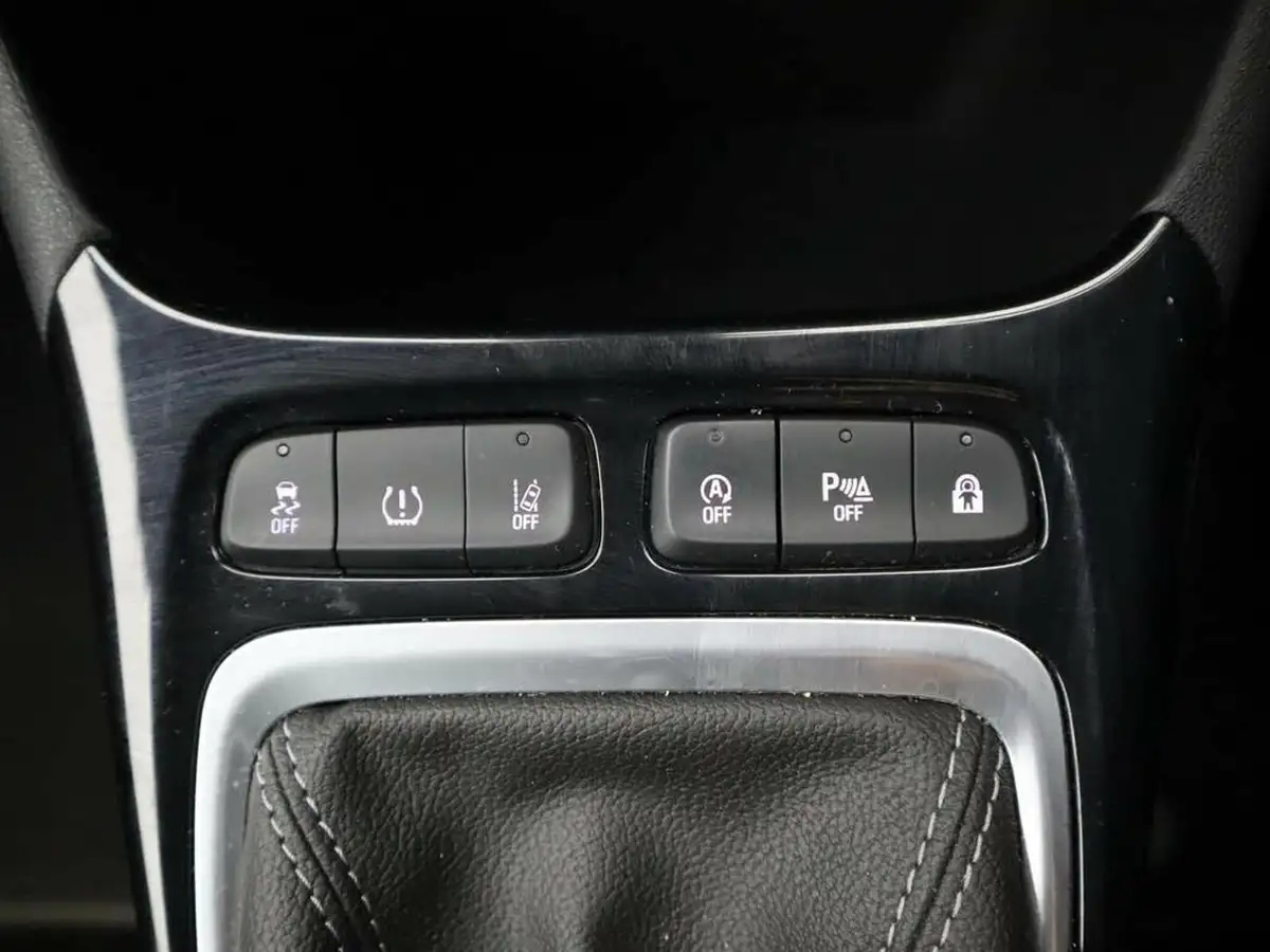 2022-vauxhall-crossland-12-gs-line-110ps-big-20