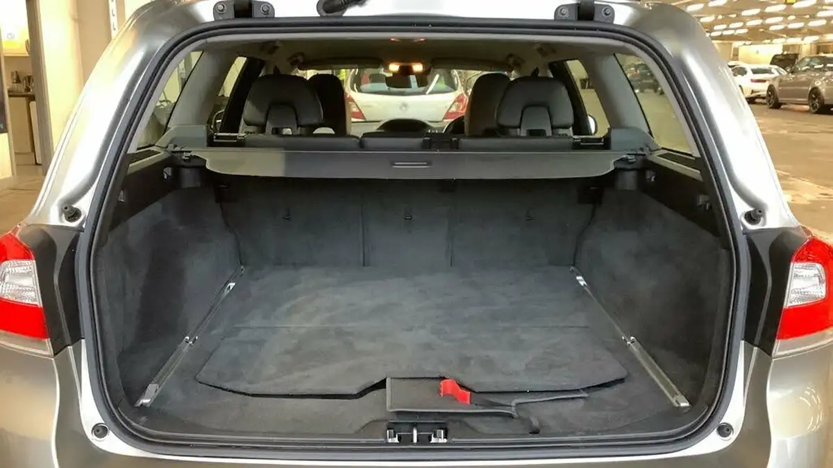 2015-volvo-v70-20td-d4-se-big-10