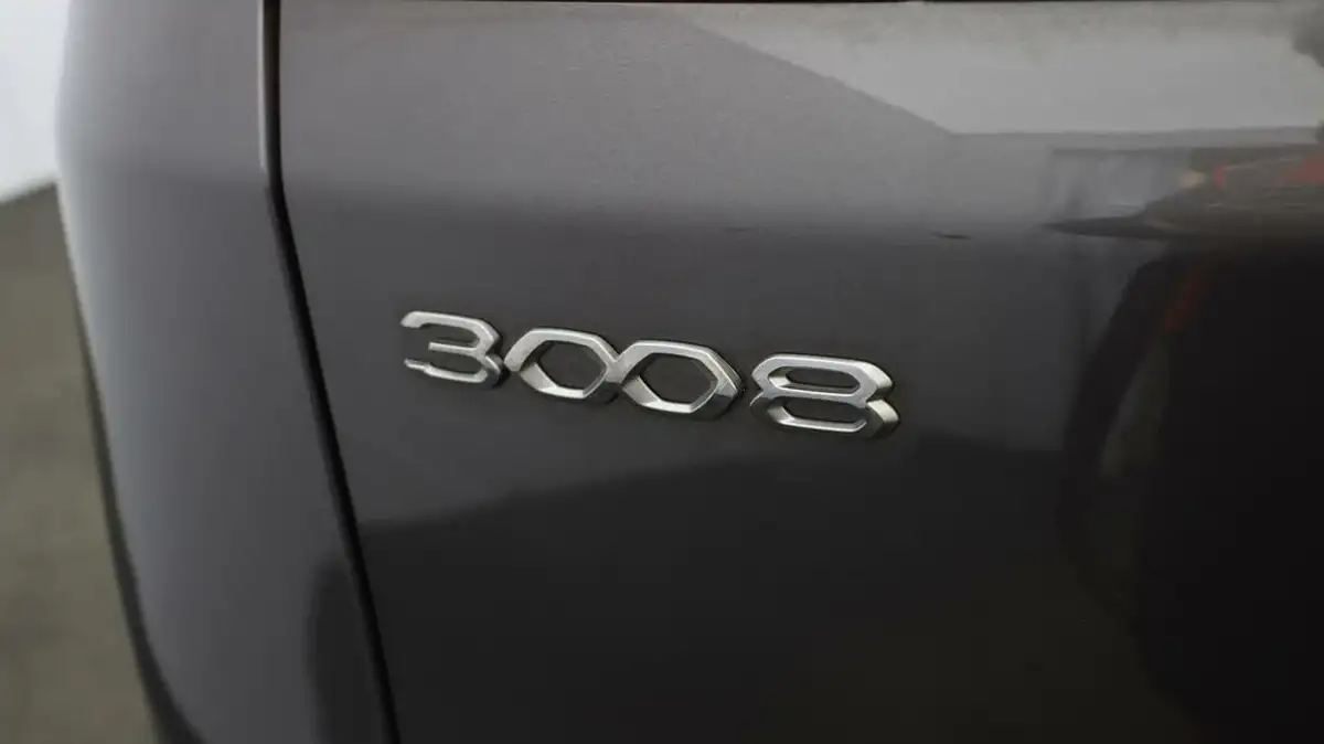 2021-peugeot-3008-suv-12-puretech-gt-big-19