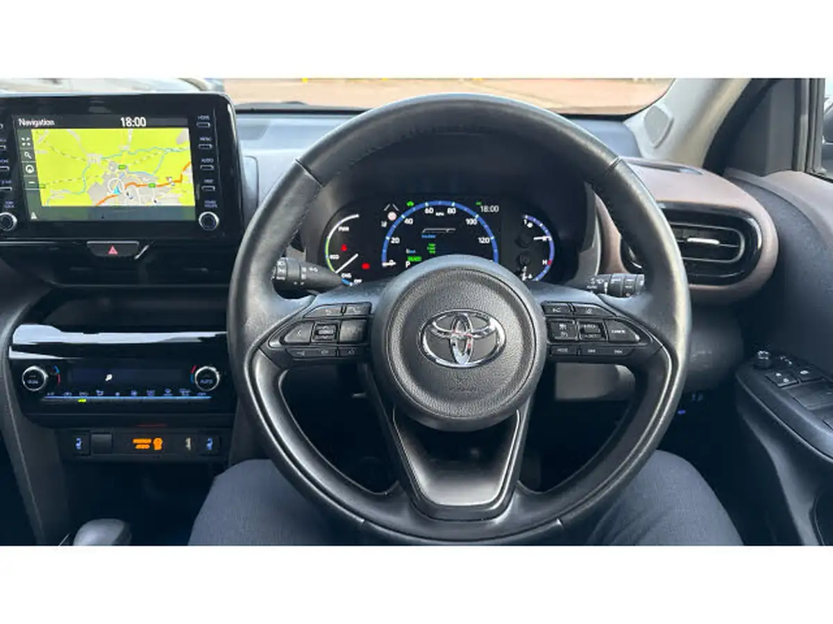 2023-toyota-yaris-cross-15-vvt-i-excel-awd-i-big-7