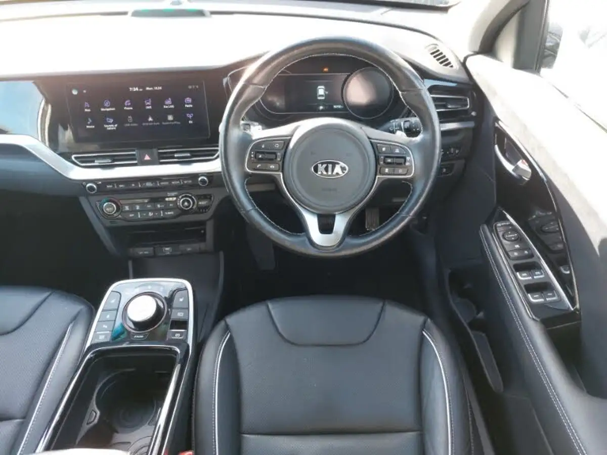 2021-kia-e-niro-ev-3-big-10