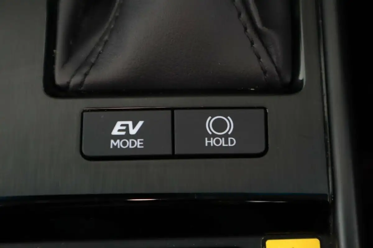 2024-lexus-es-300h-big-20