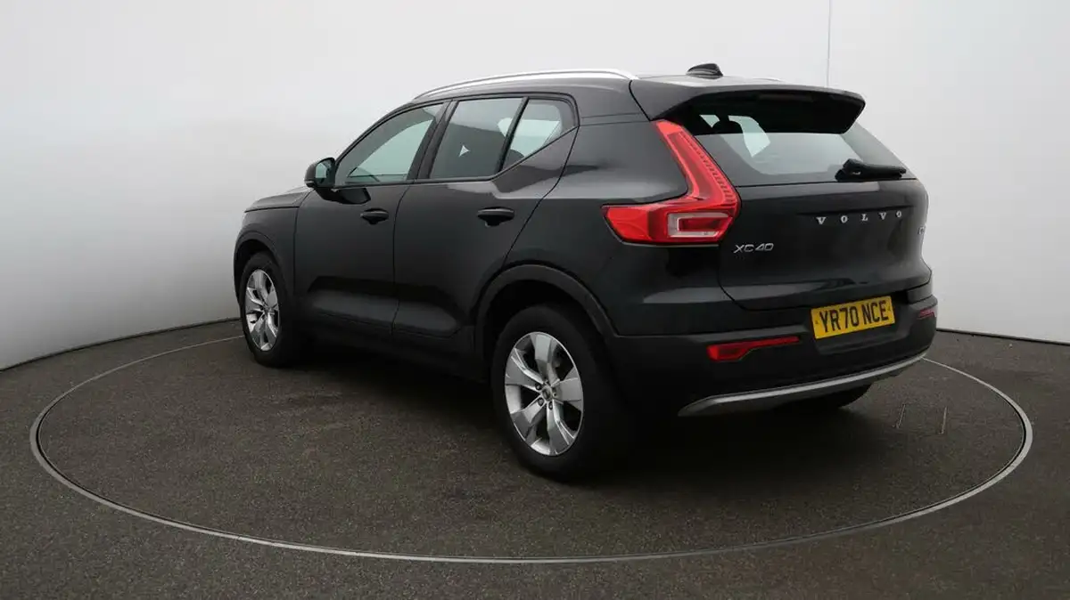 2020-volvo-xc40-20td-d3-momentum-big-54